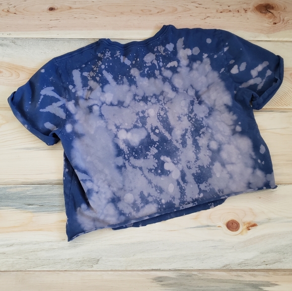 Distressed Altru LIFE Football crop top - Picture 4 of 4